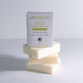 MooGoo Cleansing Bar Goats Milk 130g