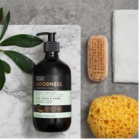 Baylis & Harding Goodness Oud Cedar Amber Hand Wash 500ml